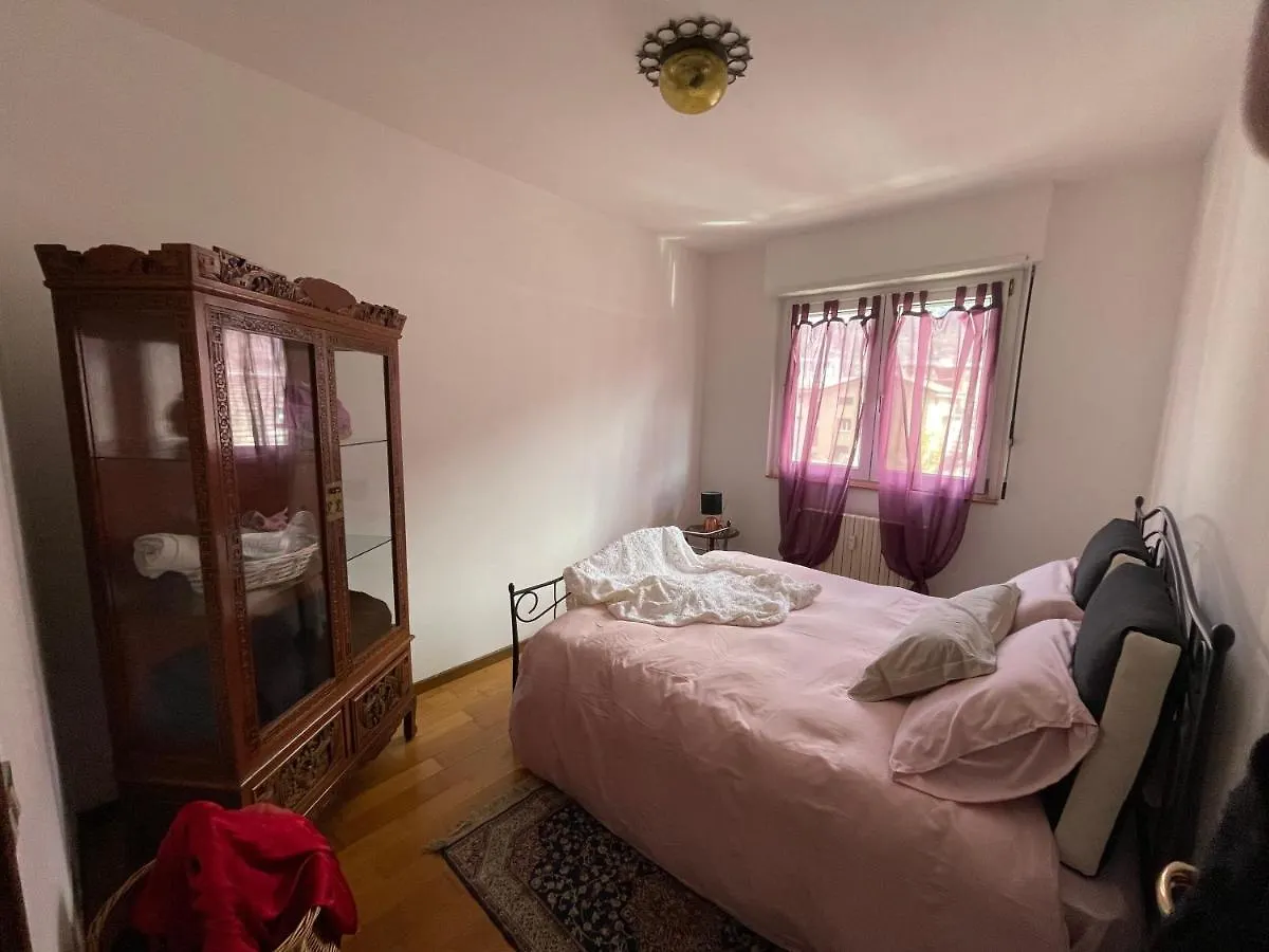 Alba Home Tirano 0*,  İtalya