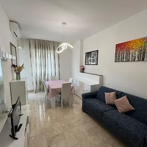 Apartamento Casa Vittoria A Due Passi Da Milano, Cesano Boscone